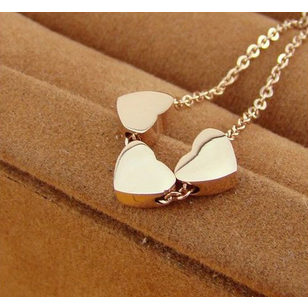 Rose Gold 3 Heart Pendants Necklace