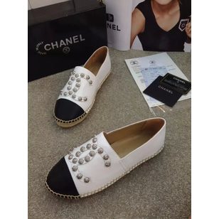 Calfskin leather rivet double C logo casual flats