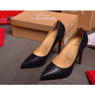 Black croco leather pointed head pump