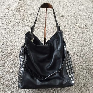 Original leather rivet shoulder bag