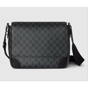 GG Emblem medium crossbody bag