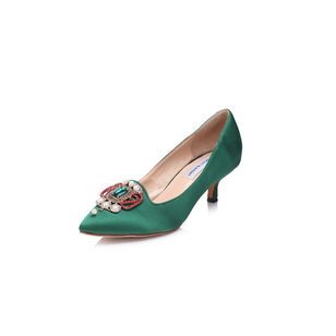 Green satin vintage pump