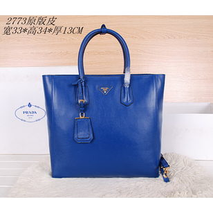 Leather handle bag