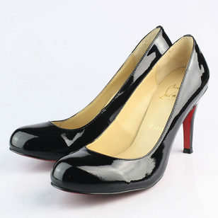 Black Patent Leather Round-end Pump