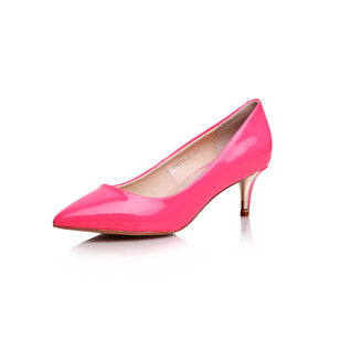 Fuchsia patent leather pointed head pump