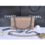 Chanel Metal chain leather flap bag