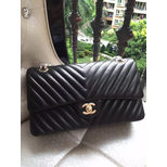 Chanel V quilting lambskin leather flap bag