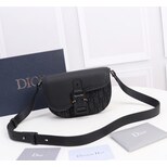 Dior SADDLE POUCH WITH STRAP b