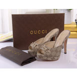 Gucci fabric platform pump slippers