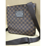 Louis Vuitton Discount Brooklyn Pochette Plate