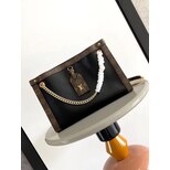 Louis Vuitton Nova