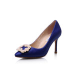 Manolo Blahnik Blue satin point head pump